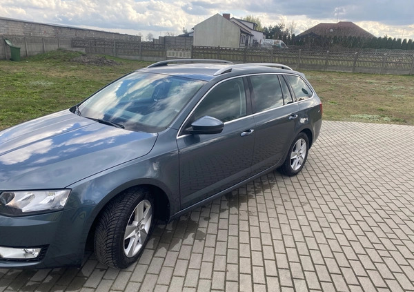 Skoda Octavia cena 37600 przebieg: 240000, rok produkcji 2014 z Sokołów Podlaski małe 92